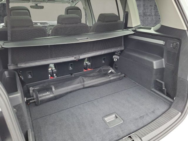 Touran Highline 1.5 l TSI Aut. Pano Navi LED