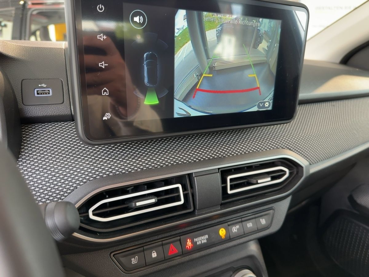 Fahrzeugabbildung Dacia Jogger Extreme+ TCe 110 7-Sitzer Navi SHZ Kamera