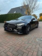 Mercedes-Benz E 220 d AMG/ Jung Stern / Night Paket 