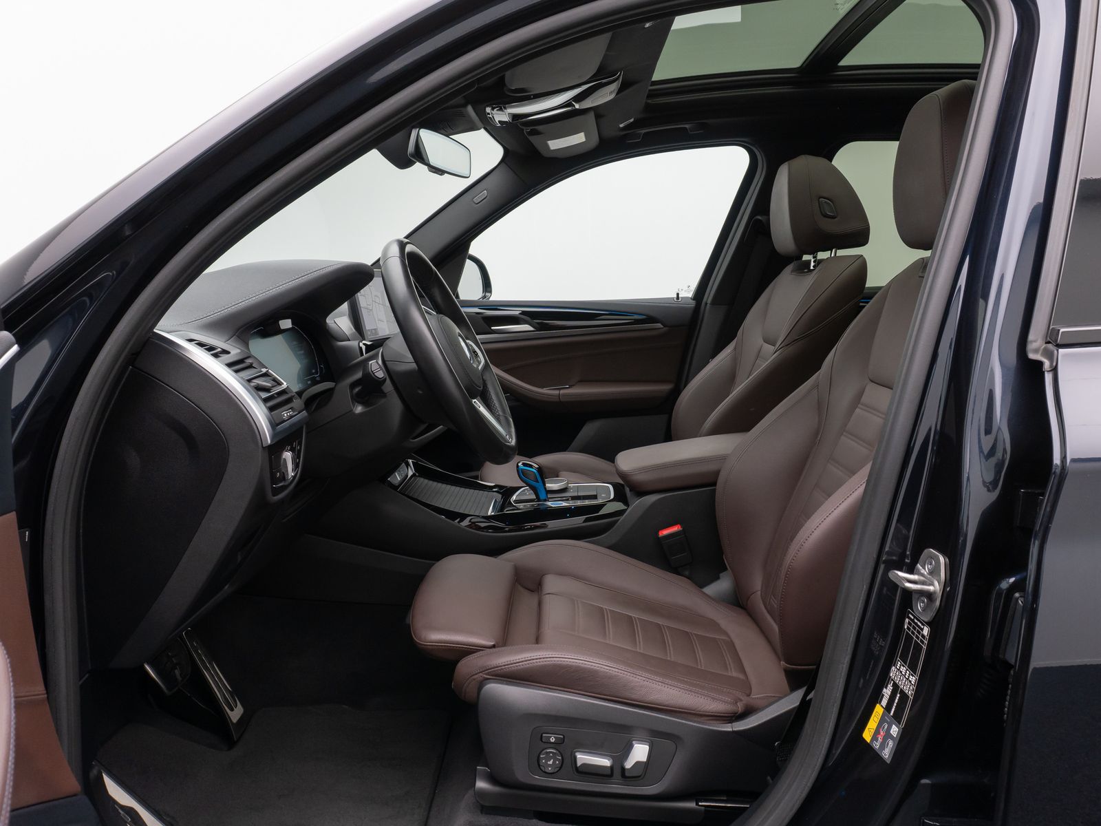 Fahrzeugabbildung BMW iX3 M Sport IMPRESSIVE 360°Laser DAB Komfort HUD