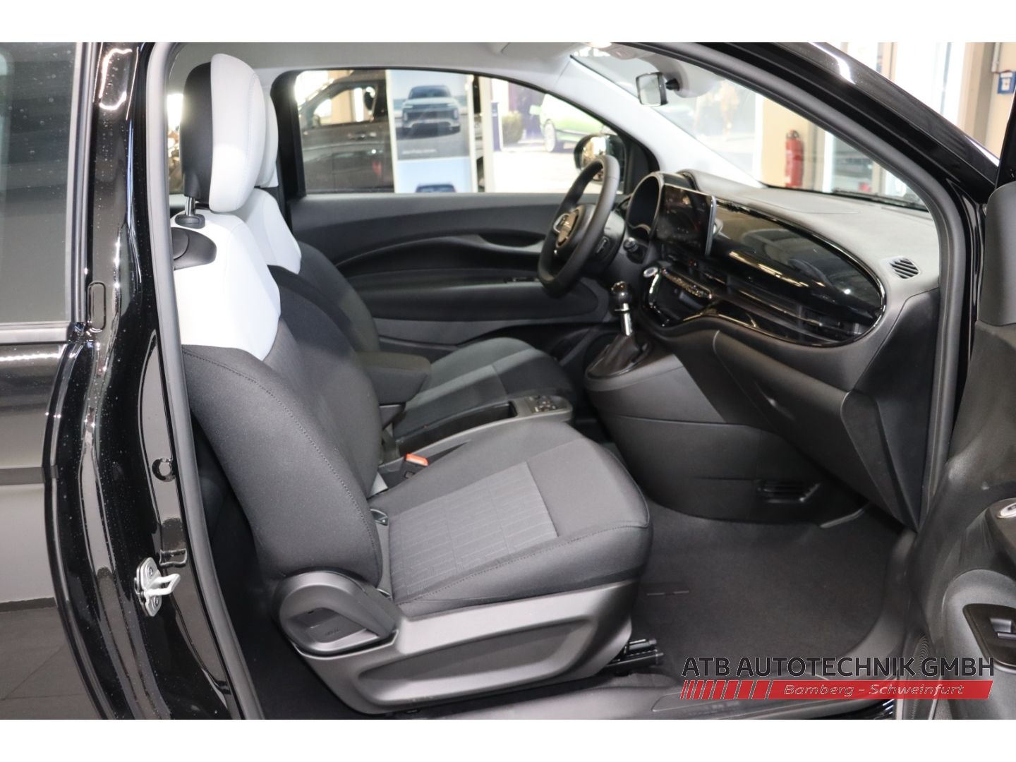 Fahrzeugabbildung Fiat 500 1.0l Hybrid ICON Apple CarPlay Klimaautom DA
