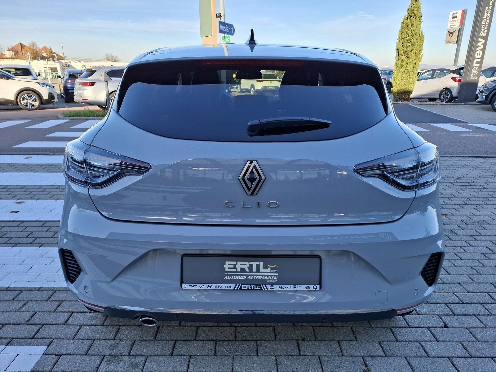 Renault Clio - Bild 8