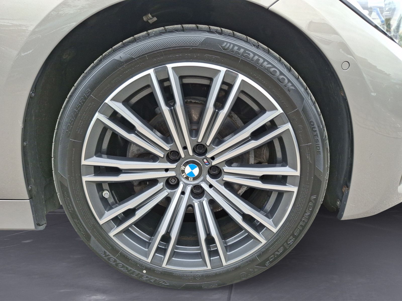 BMW 320d xDrive Touring M Sport Laser Standheizung foto 12