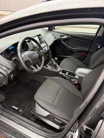 Ford Focus - 8