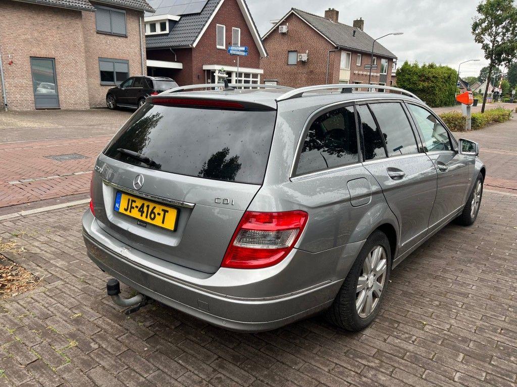 Mercedes-Benz C200 2009 — photo 6