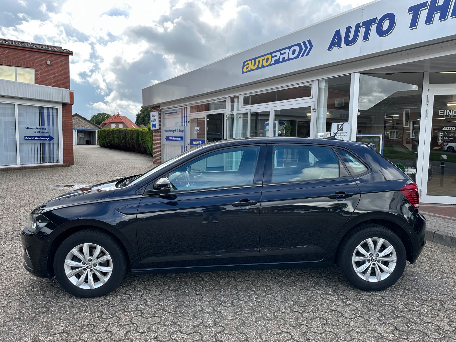 Fahrzeugabbildung Volkswagen Polo 1.6 TDI Highline Navi/SHZG/ParkAssist/BT
