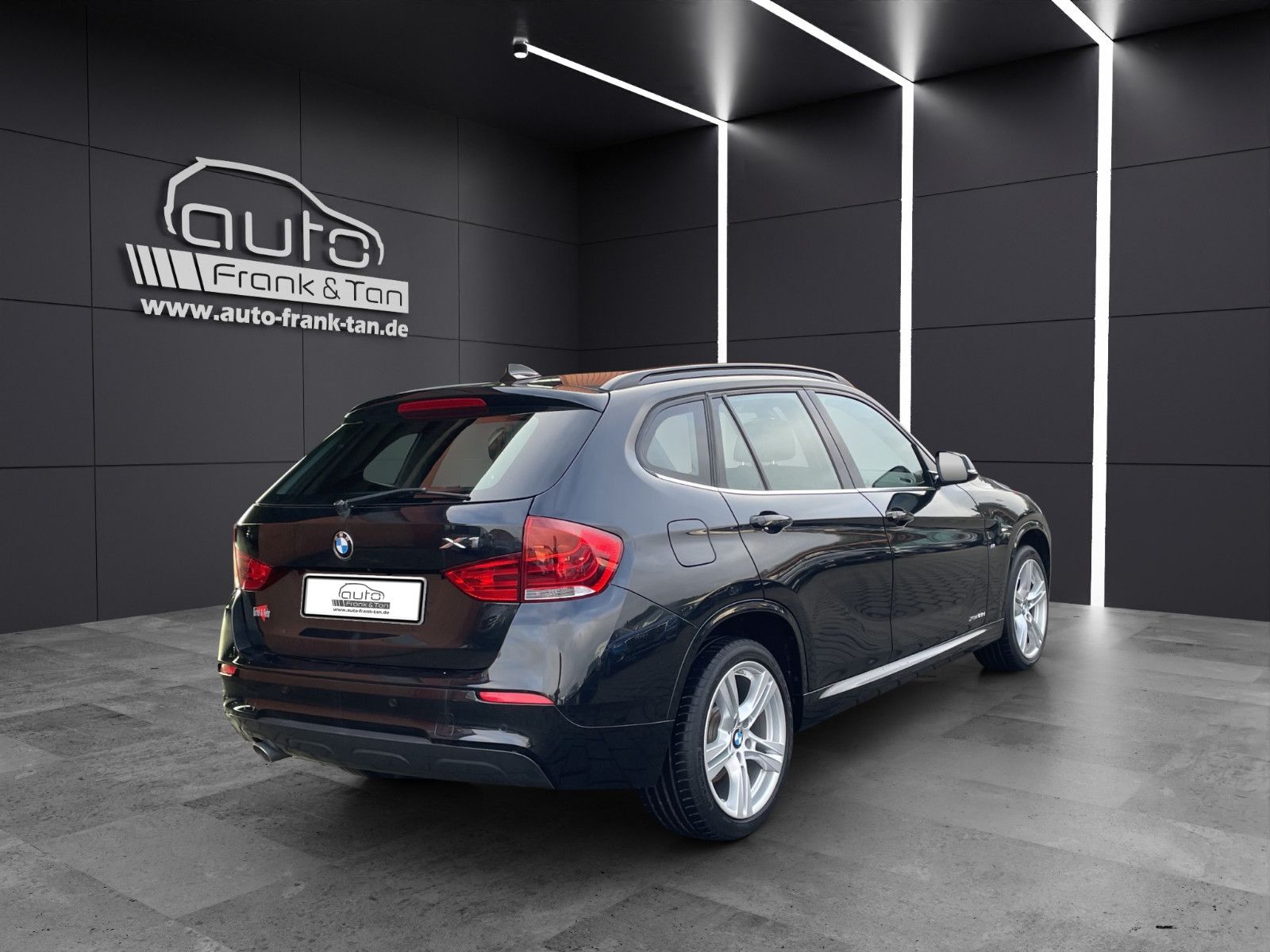 Fahrzeugabbildung BMW X1 xDrive*M Sport*Kamera*SitzHZ*Pano*Xenon*DAB