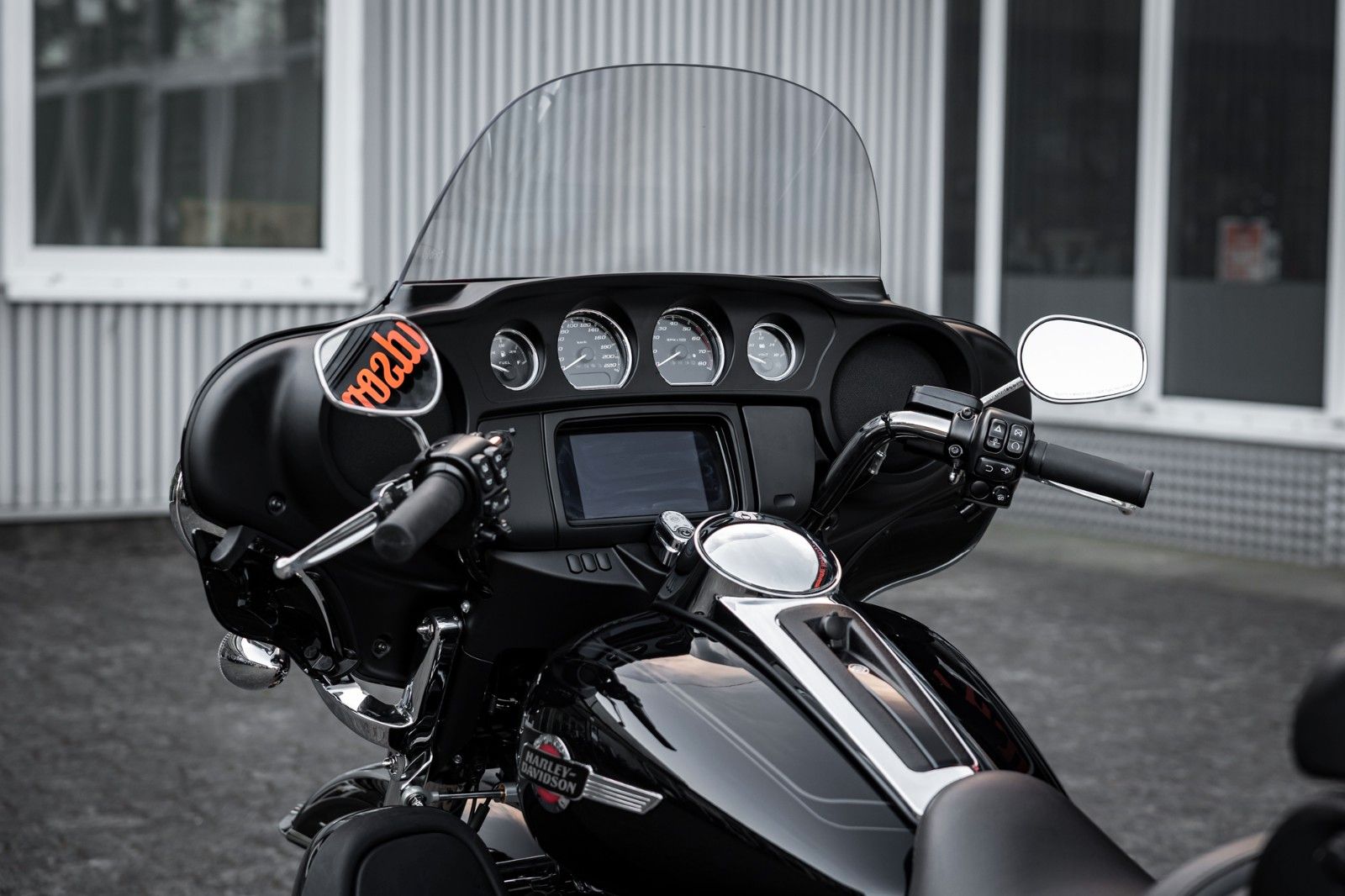 Fahrzeugabbildung Harley-Davidson TRI GLIDE ULTRA TRIKE 114 MY25 FLHTCUTG VORFÜHRF