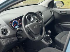 Fahrzeugabbildung Hyundai i10 1.0 Trend *Klima*Allwetter*Sitzhzg*Lnkrdhzg*