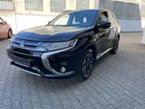 Mitsubishi Outlander PHEV Top 4WD ~Hybrid ~Leder~Navi~Xenon - Mitsubishi Outlander in Stuttgart