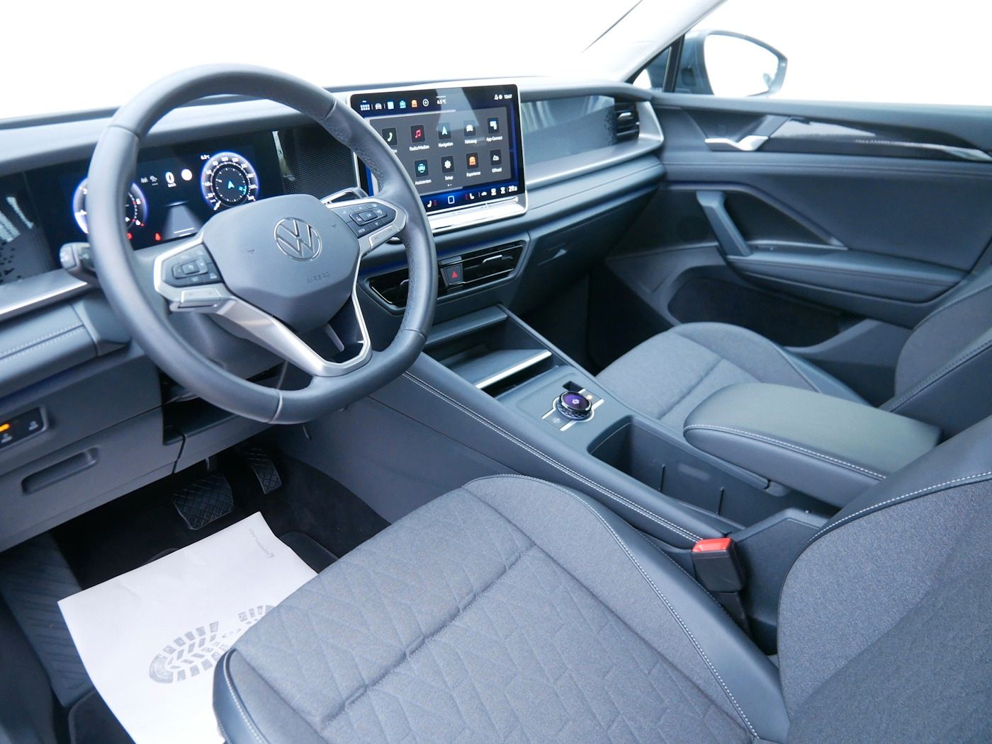 Fahrzeugabbildung Volkswagen Tayron 2.0 4Motion NEU64T 7-Sitzer Matrix AHK DC