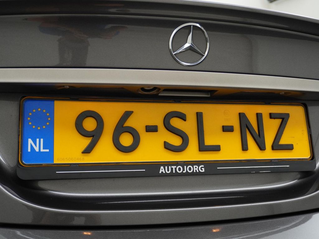 Mercedes-Benz CLS 55 AMG IWC edition + IWC original CLS 55 AMG