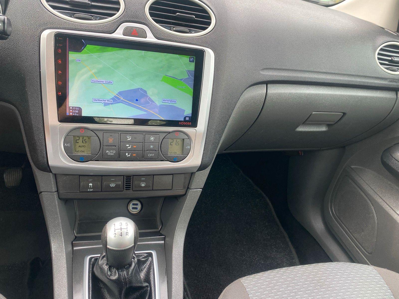 Ford Focus 2006 — photo 8
