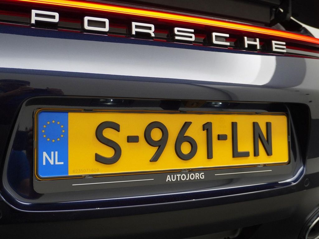 Porsche 992 Cabrio 3.0 Carrera S Sport Design | Sport Ch