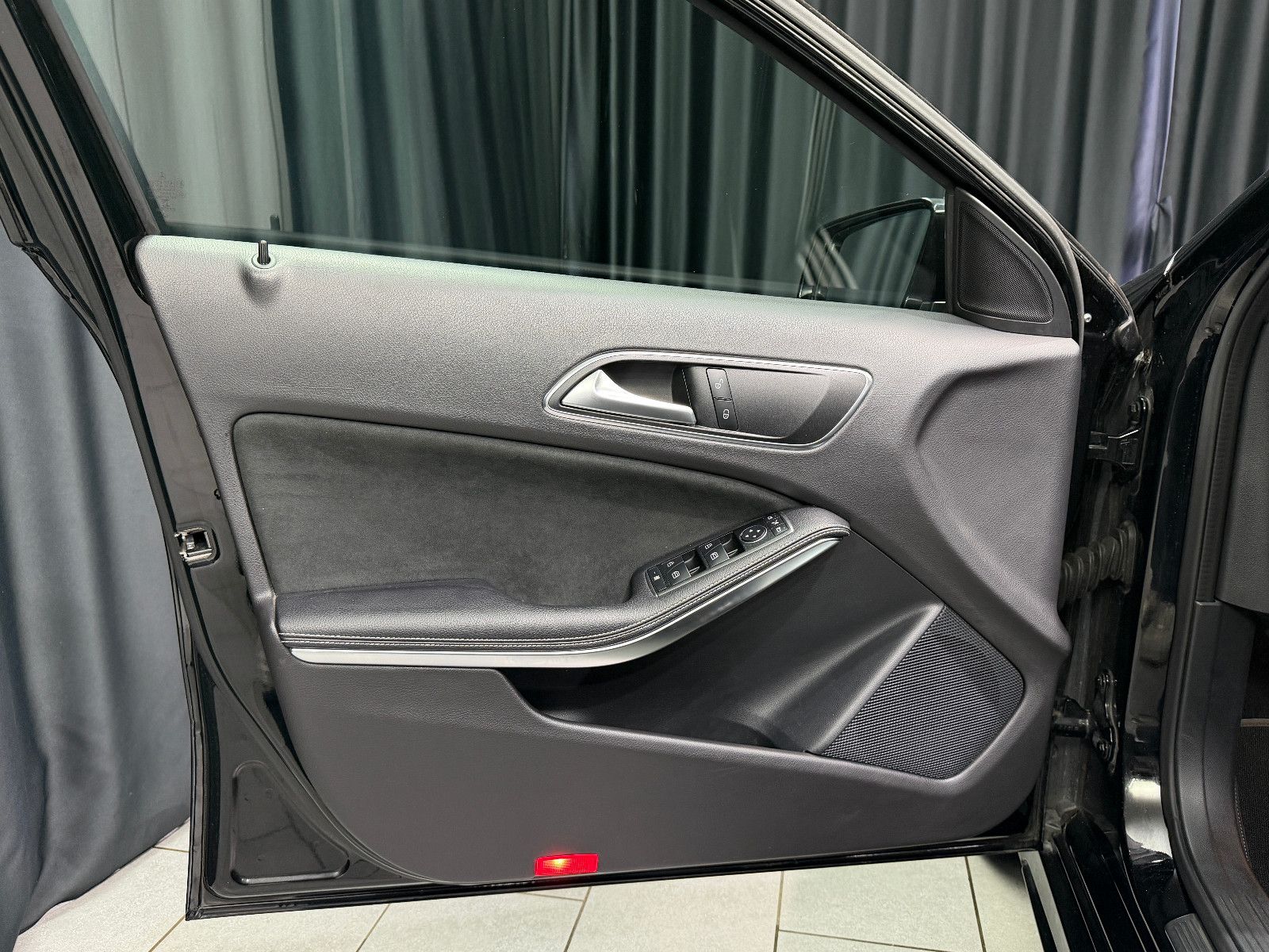 Fahrzeugabbildung Mercedes-Benz A 200 CDI|AMG-LINE|7G AUTOMATIK|NAVI|KAMERA