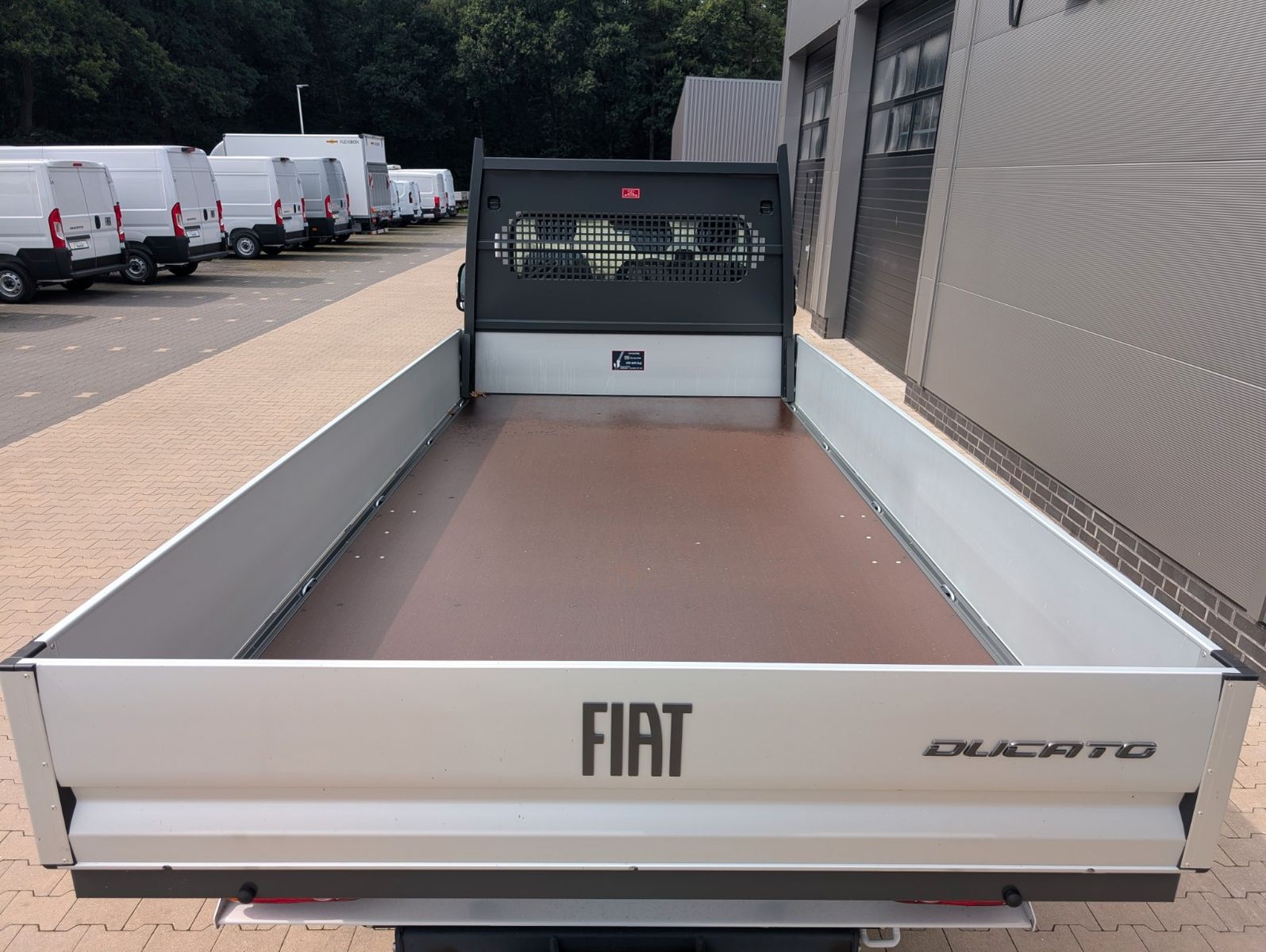 Fahrzeugabbildung Fiat Ducato Pritschenwagen 35 L4/L5 180 Multijet Maxi
