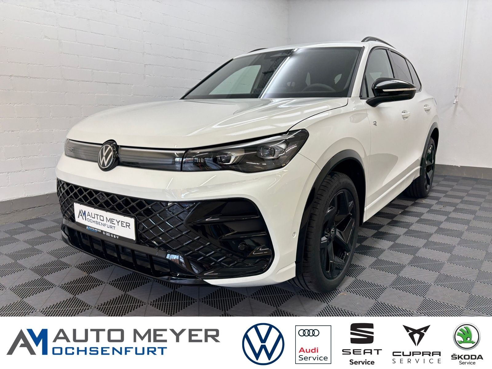 Volkswagen Tiguan R-Line 2,0 l TDI DSG AHK Navi Black Style