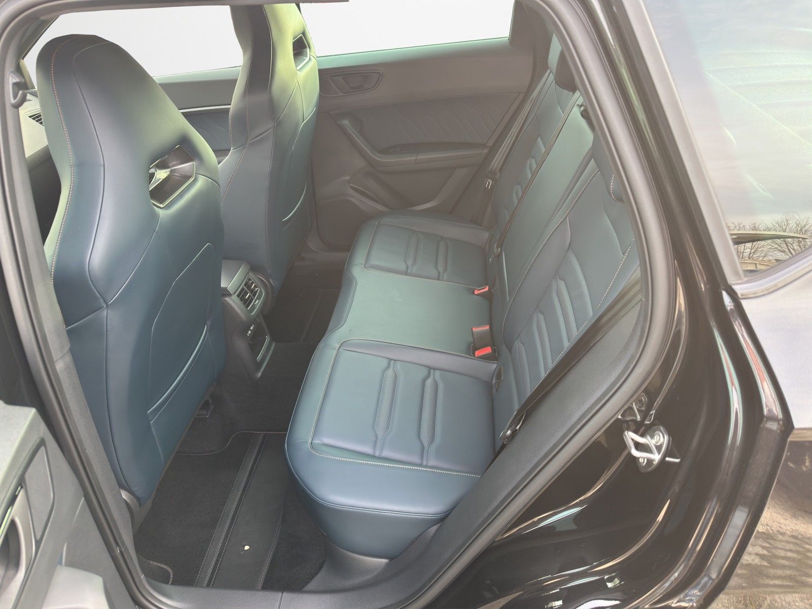 CUPRA Ateca 2.0 TSI Edition VZ 4Drive DSG / LEDER / AH - Image 15