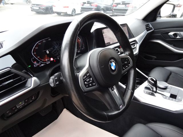 Fahrzeugabbildung BMW 330d xDrive Sport Line/Virtual/AHK/Kam/Leder/1.H