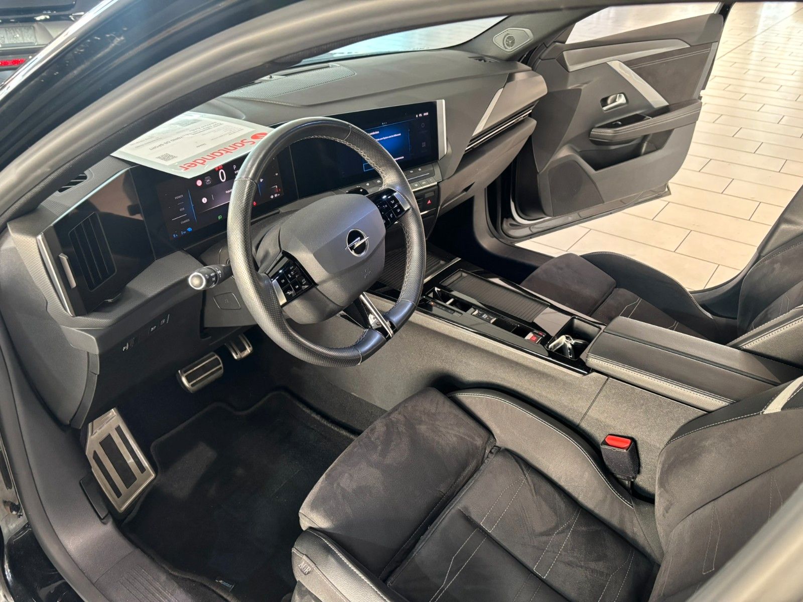 Fahrzeugabbildung Opel Astra L Lim. 1.6 HYBRID GS SPORT NAVI/360°/DAB+