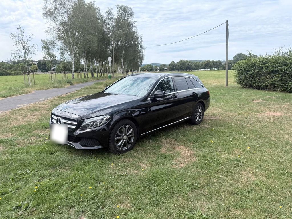 Image of Mercedes-Benz C 220