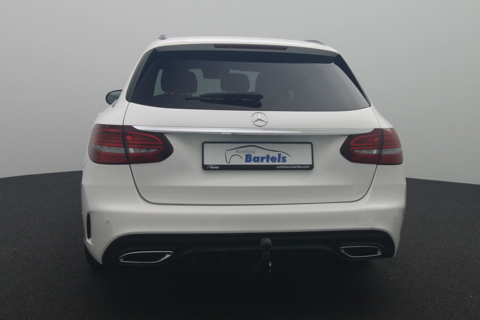 Fahrzeugabbildung Mercedes-Benz C 220d T-Modell 4Matic AMG-Line Night-Paket