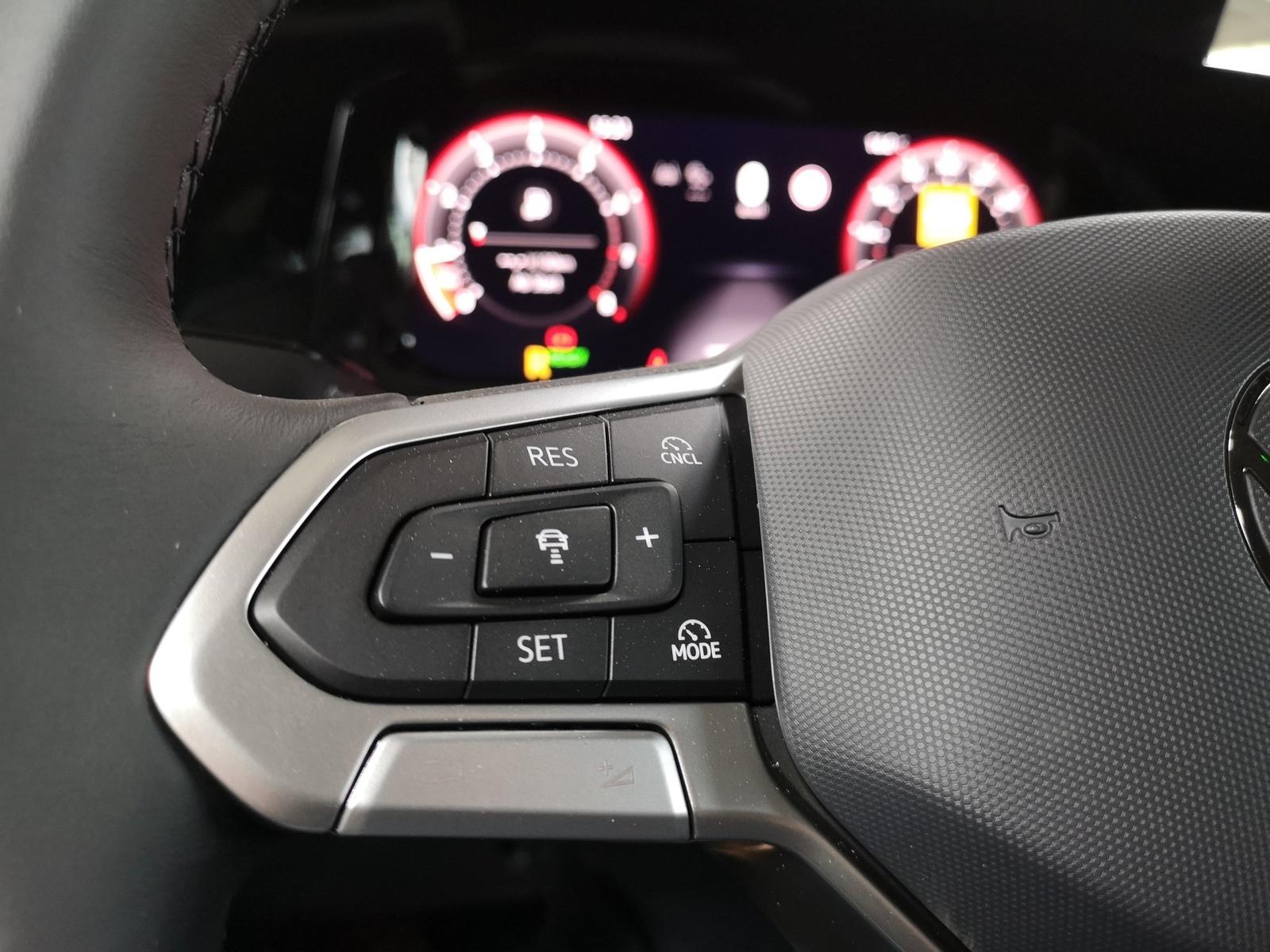 Volkswagen Golf Life 1.5 l eTSI OPF DSG Navi, Rückfahrkamer, миниатюра 25