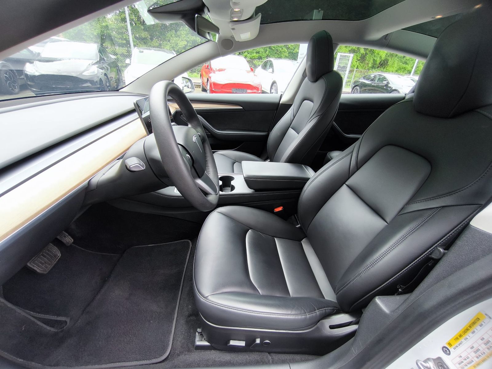 Fahrzeugabbildung Tesla Model 3 LR Dual AWD PANO+STDHZ+LED+KAM+NAVI+AHK+
