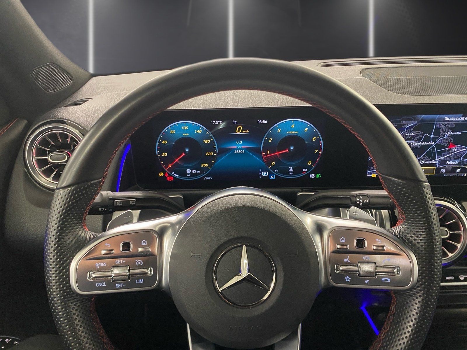 Fahrzeugabbildung Mercedes-Benz GLB 250 4M AMG*AHK*MultiBeam*Kamera*Easy-Pack*