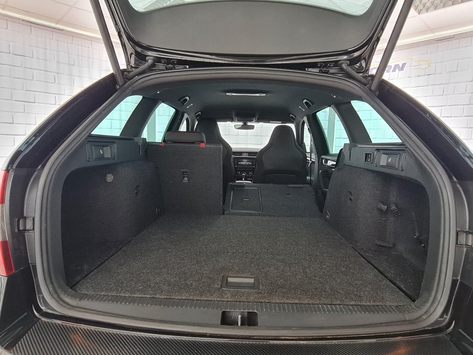 Skoda Octavia Combi RS, unfallfrei, Navi, Kamera, LED