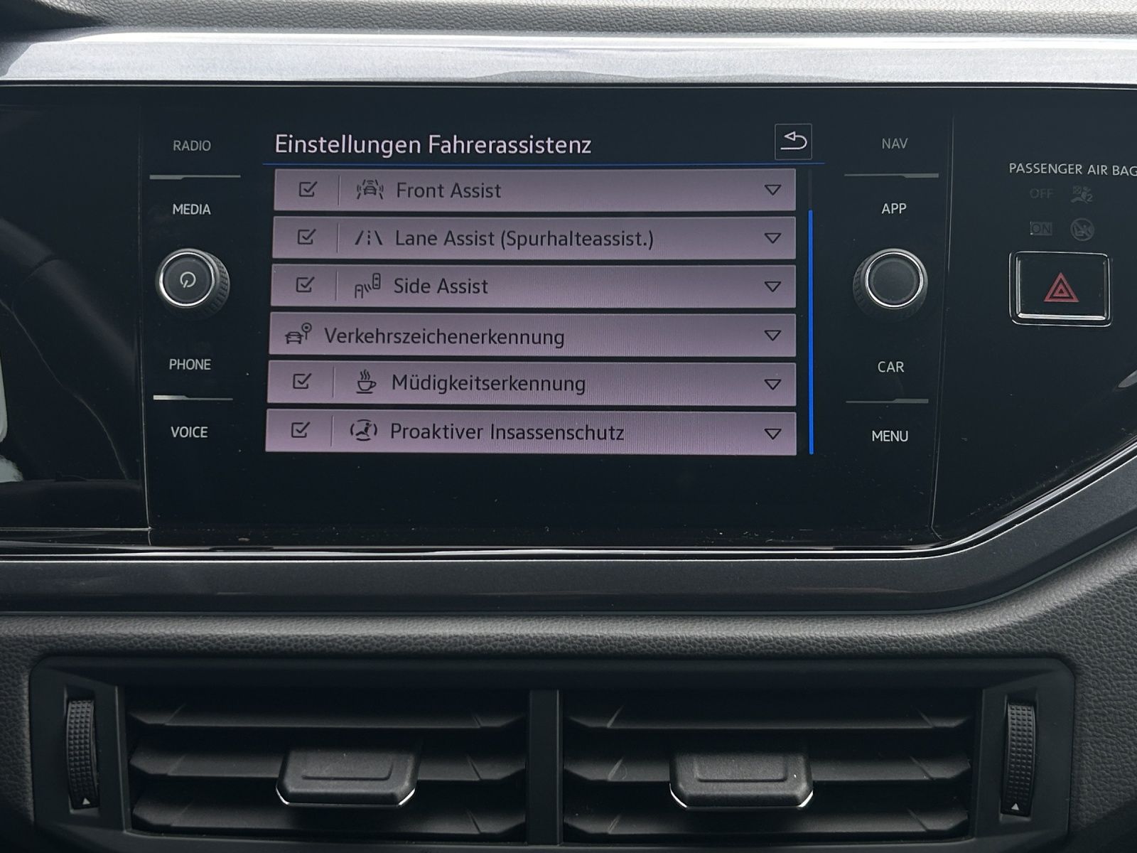 Fahrzeugabbildung Volkswagen Polo Style TSI DSG IQ.Light ACC SH PDC AppConnec