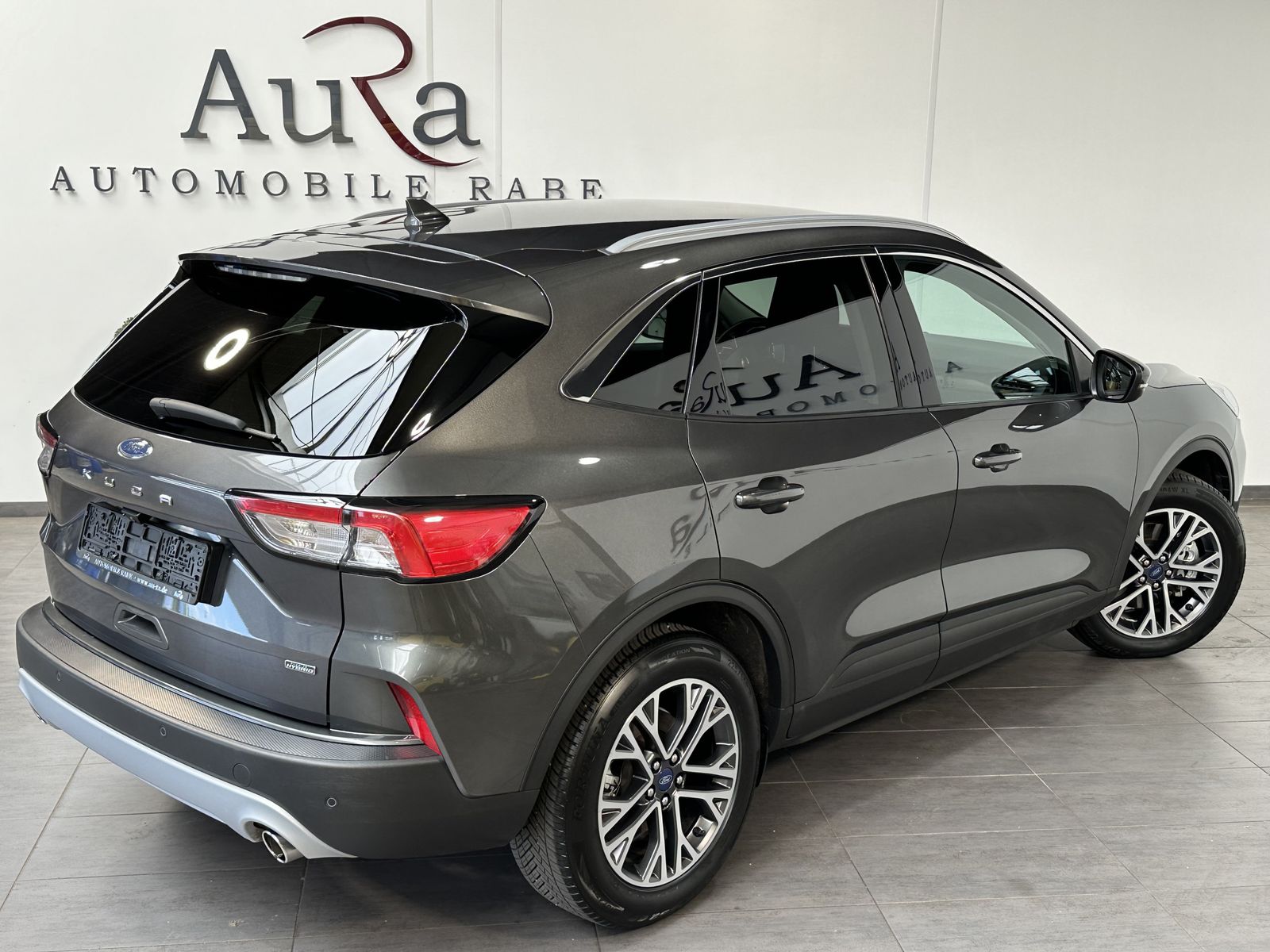 Fahrzeugabbildung Ford Kuga 2.5 Plug-In Hybrid Titanium NAV+KAM+CARPLAY