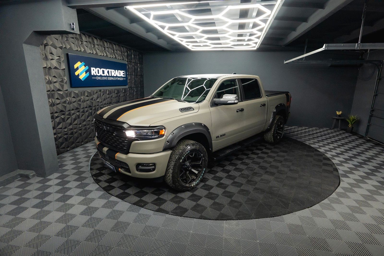Fahrzeugabbildung Dodge RAM 3.0 MY 25 TWIN TURBO Offroad RAPTOR ACC 19%