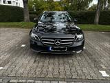 Mercedes-Benz E 200 4MATIC T Autom. -