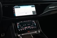 AUDI Q8 60 TFSI e | Pano | HuD | B&O | Carbon | Nardo AUDI Q8 60 TFSI e | Pano | HuD | B&O | Carbon | Nardo