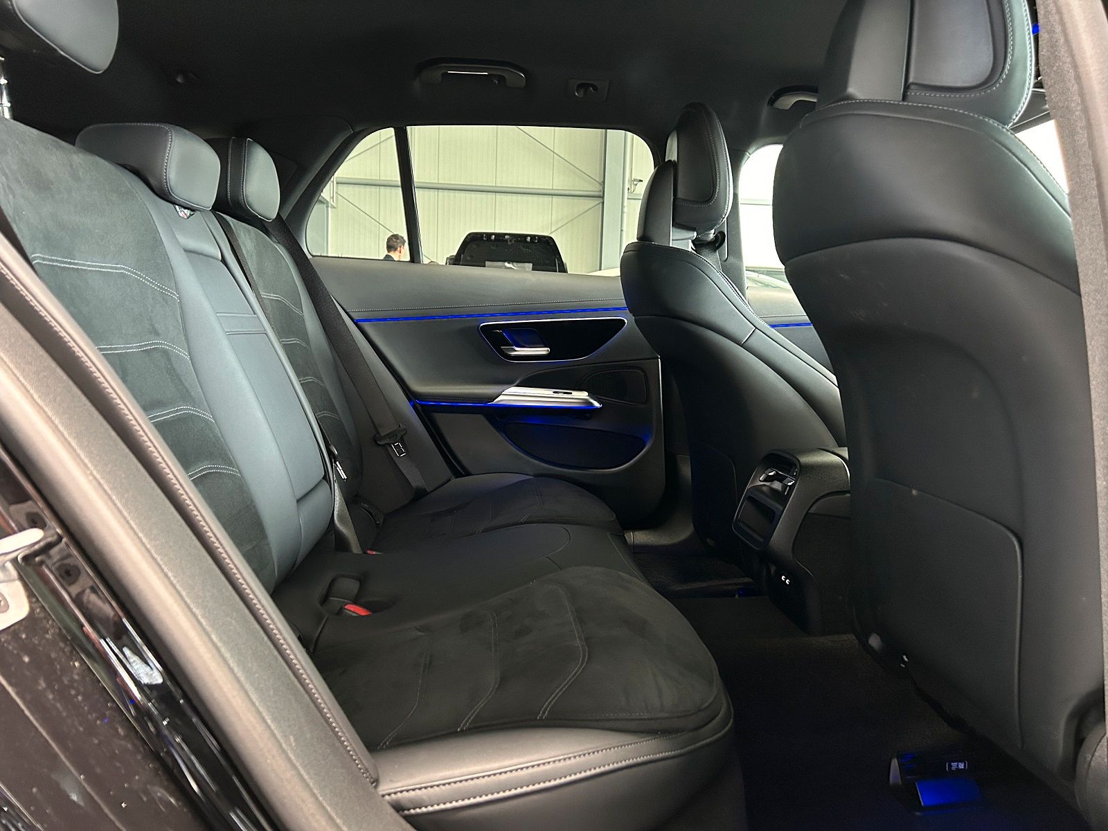 Mercedes-Benz E 200 - Bild 12