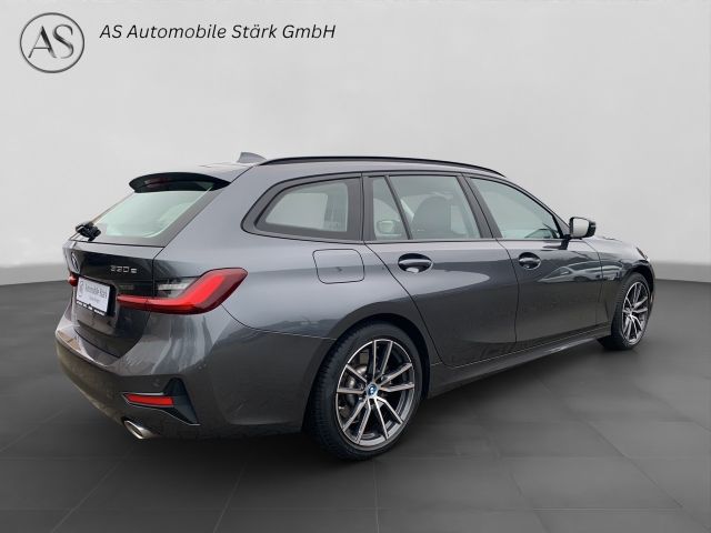 Fahrzeugabbildung BMW 330e Touring Advantage+Laser+Head up+Memory+DAB