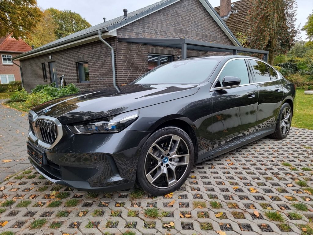 Angebot ansehen BMW i5