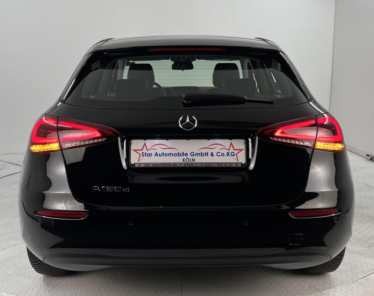 Mercedes-Benz A-Class d Business 2,0 MBUX LED NAVI TEMP SH EU6, миниатюра 7