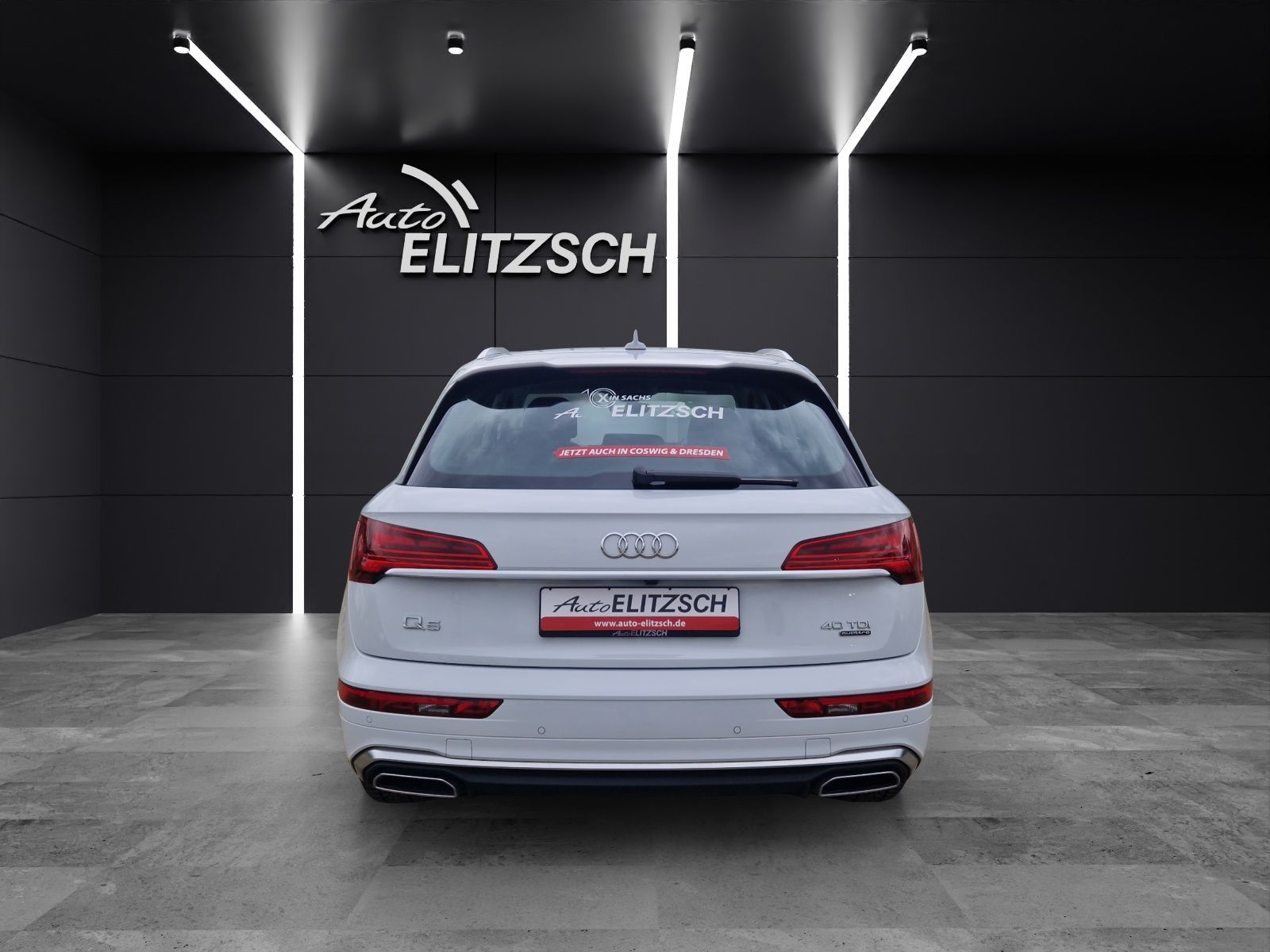 Fahrzeugabbildung Audi Q5 40 TDI quattro S line Navi RearView