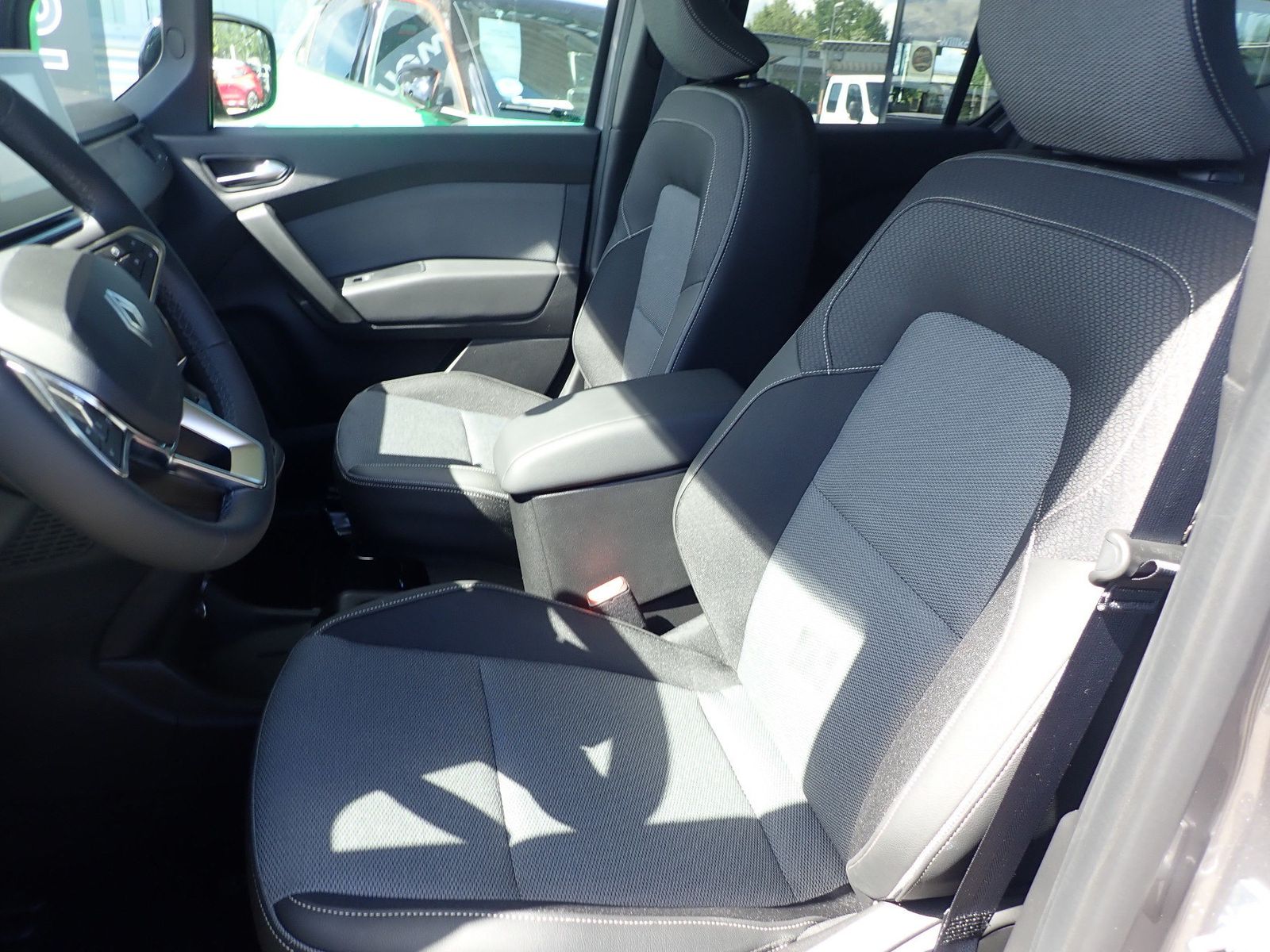 Fahrzeugabbildung Renault Kangoo PKW Techno TCe 130 EDC (L1)