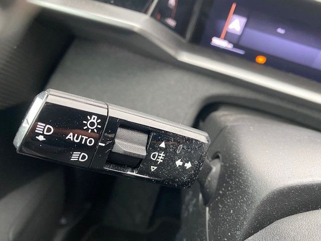 Fahrzeugabbildung Opel Grandland GS MHeV AT Navigation+Sitzheizung+Rück