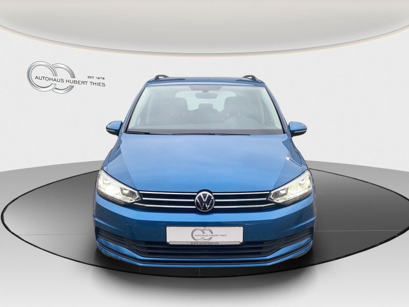 Fahrzeugabbildung Volkswagen Touran 2.0 TDI Comfortline AHK+ACC+APP-CONNECT+L