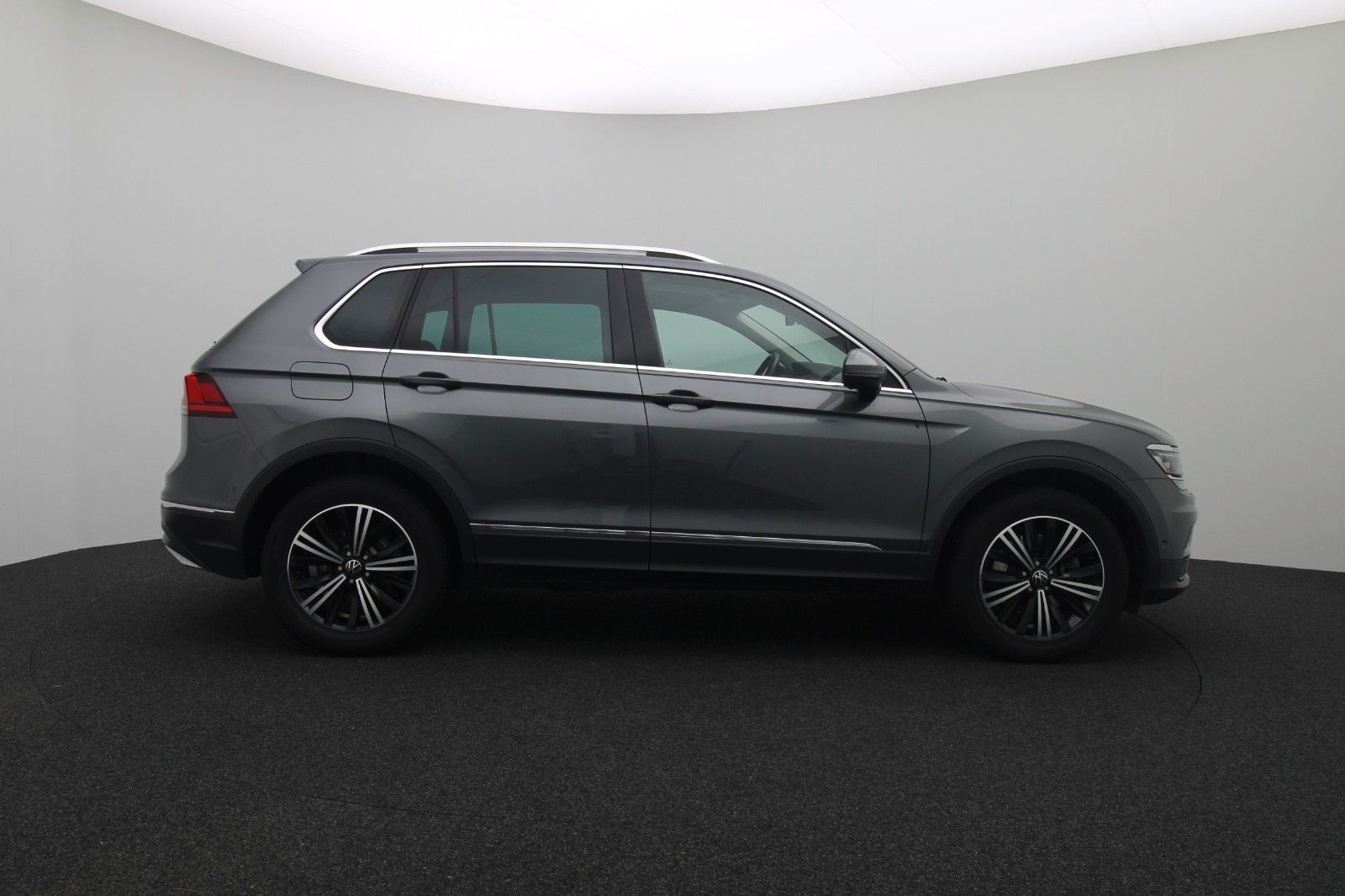 Fahrzeugabbildung Volkswagen Tiguan Highline 2.0 TDI 4Motion Standheizung