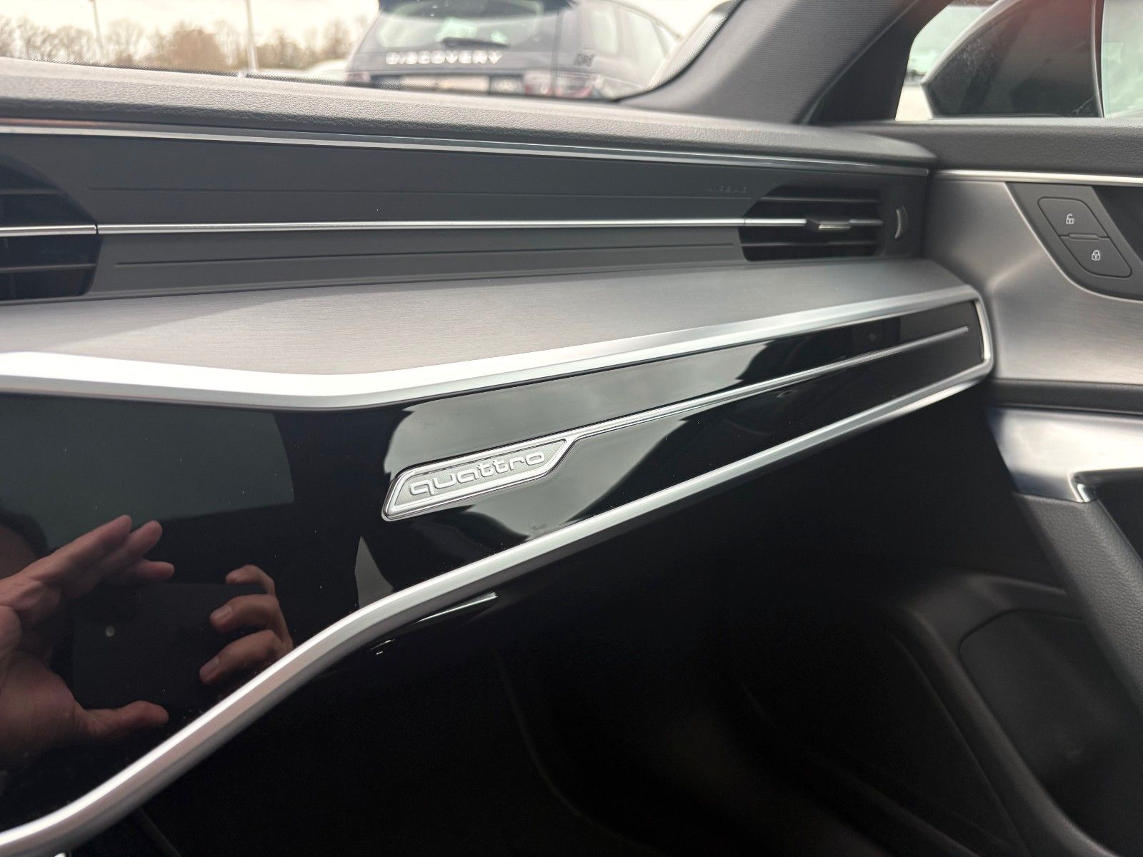 Fahrzeugabbildung Audi A6 Avant 45 TDI quattro S LINE SPORT PLUS LED PA