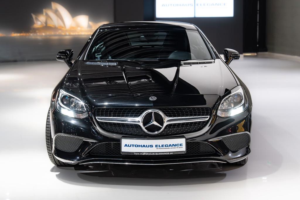 Mercedes-Benz SLC 300
