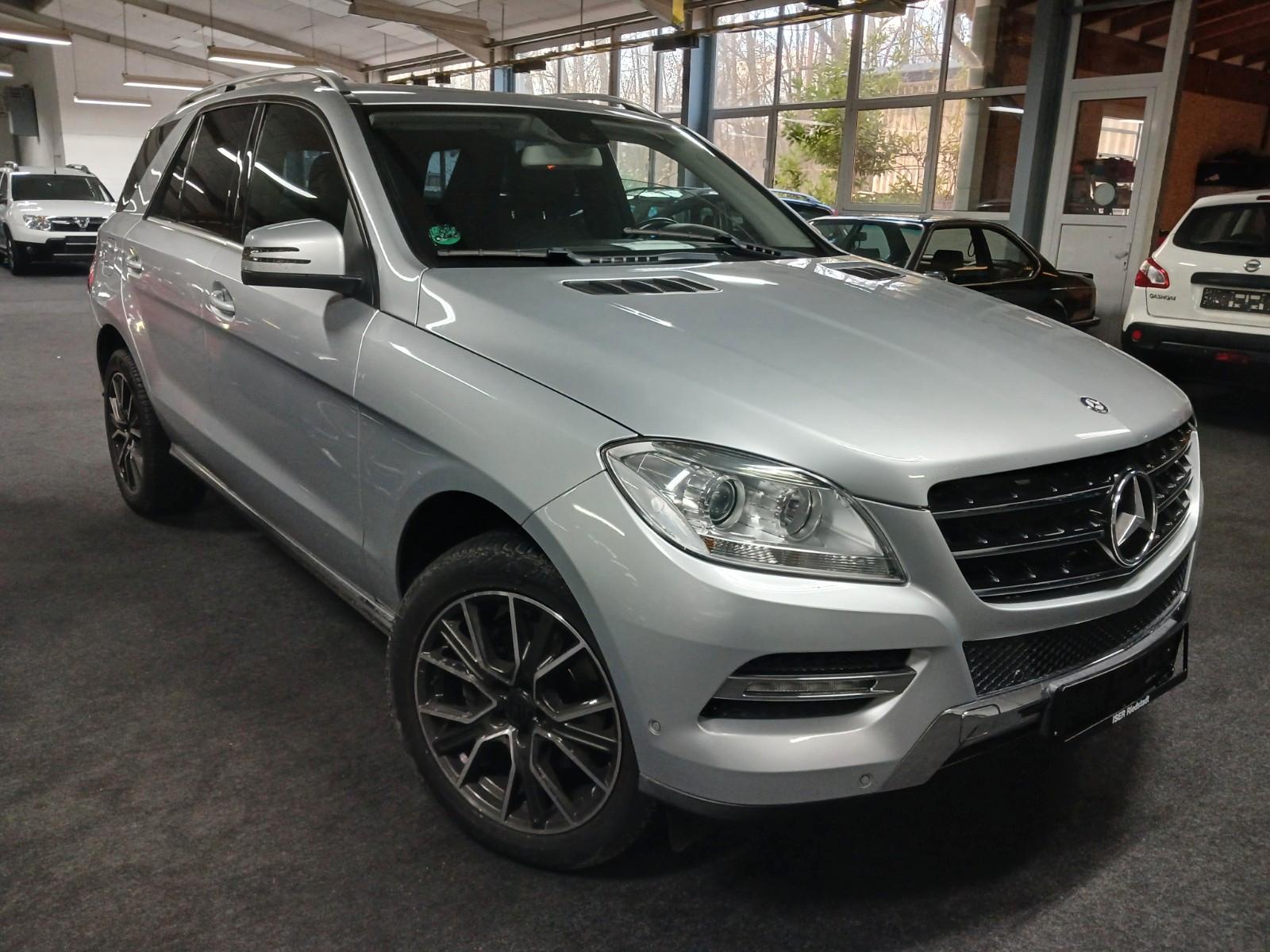 Mercedes-Benz ML 250 CDI BlueTec HU 1/2028 SERV NEU NAVI EGLSD