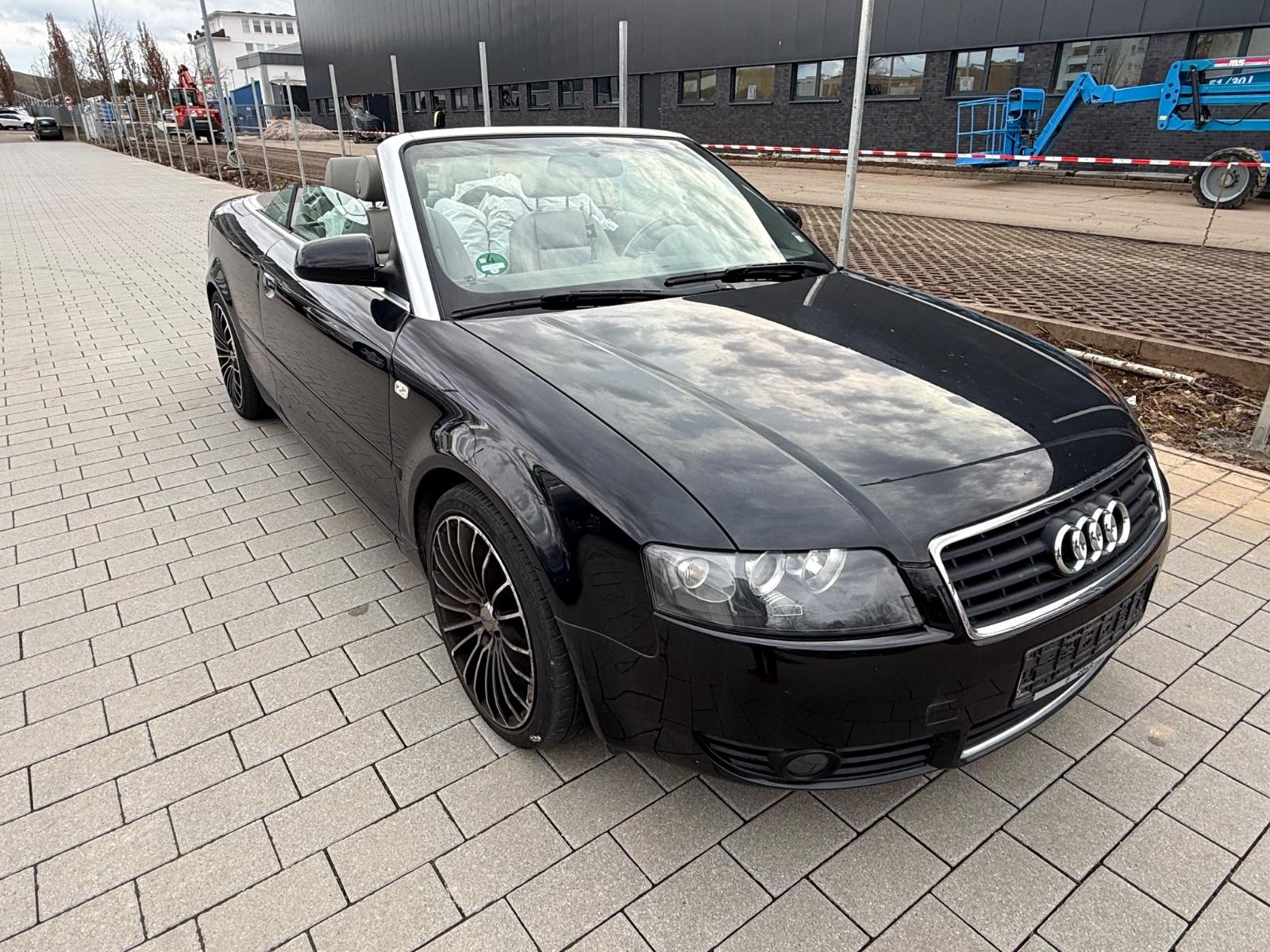 Audi A4 1.8 T Cabriolet*Leder*SKR*WKR TÜV 11.26