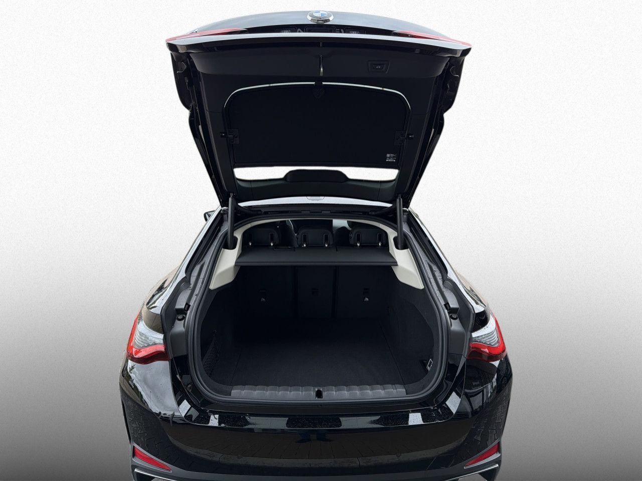 BMW i4 - Bild 16