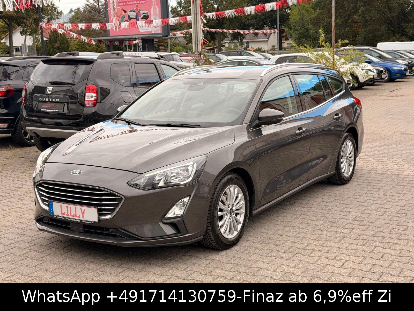 Ford Focus Turnier Titanium-AUTO-LED-NAVI-SHZG-TEMP-